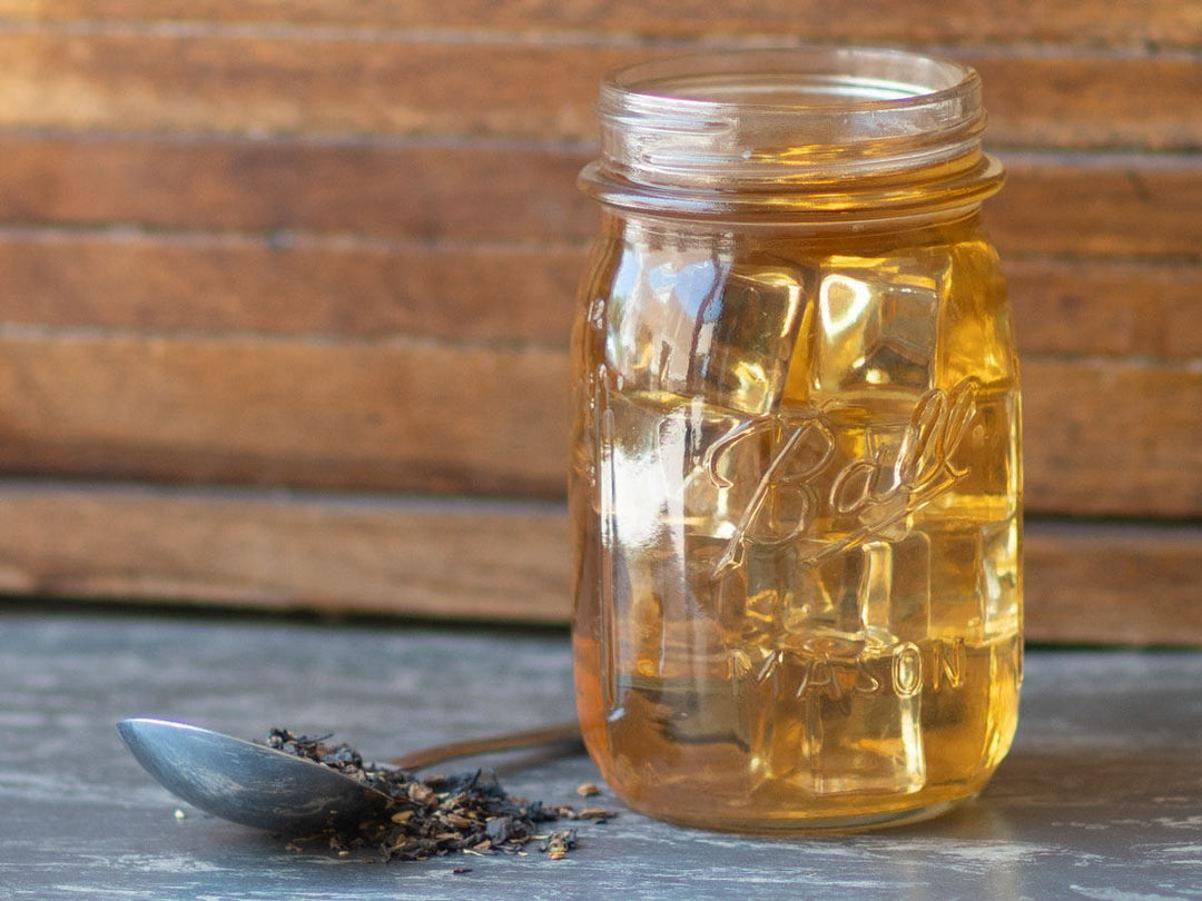 Cinnamon Ginger Oolong Chai brewed iced - Hackberry Tea